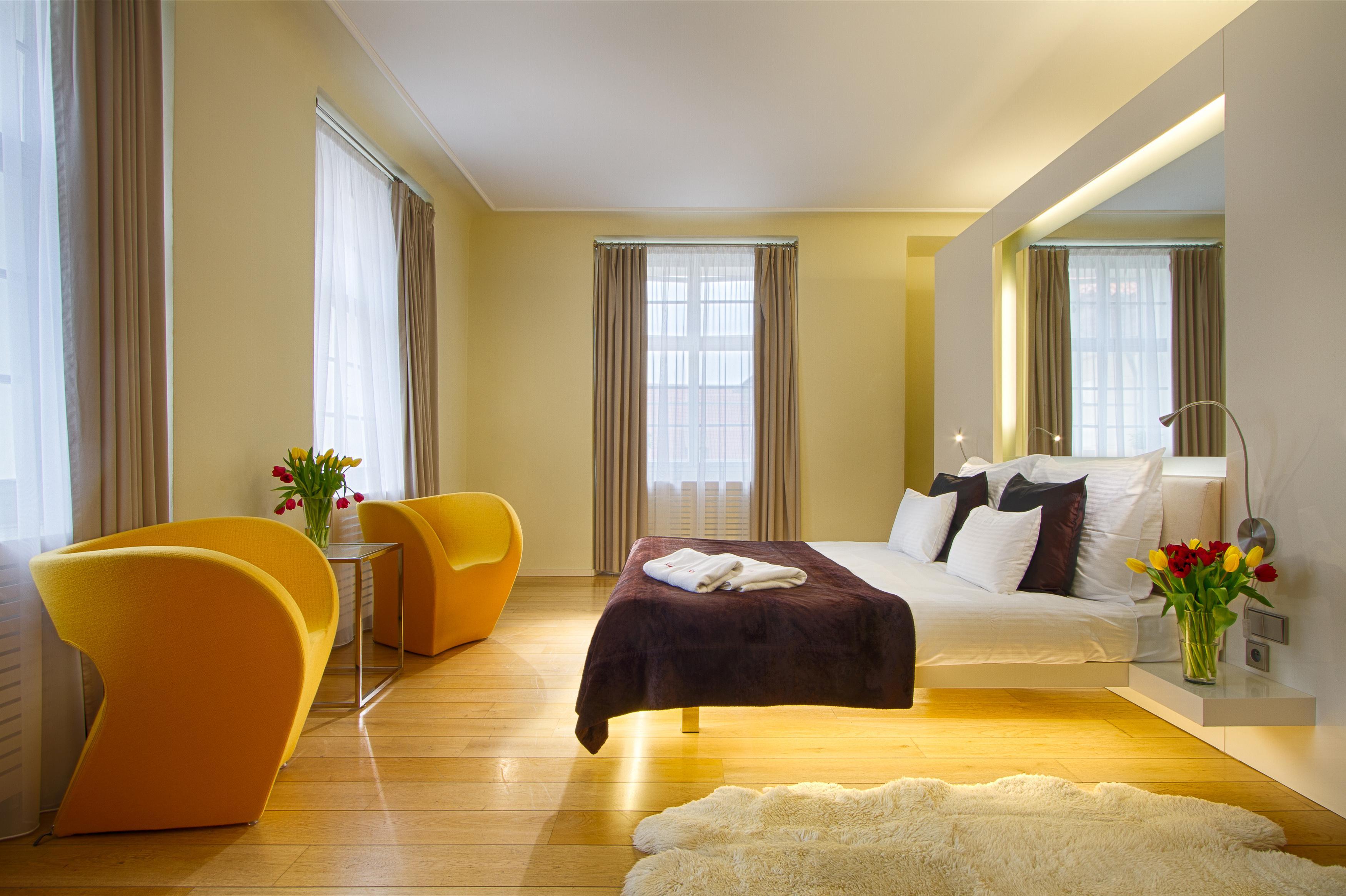 Hotel Three Storks Praga Exterior foto A room at the Hotel Mandarin Oriental, Munich