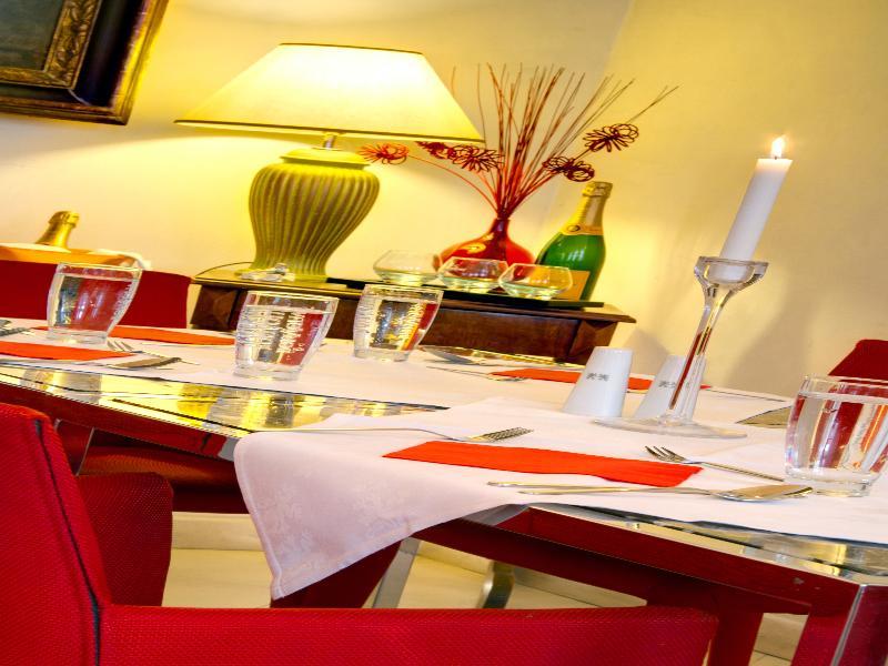 Hotel Three Storks Praga Exterior foto A table set for dinner
